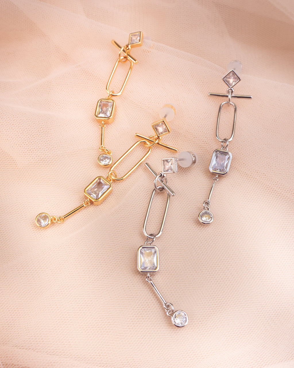 Mixte Drop Statement Earrings - Silver — detail view