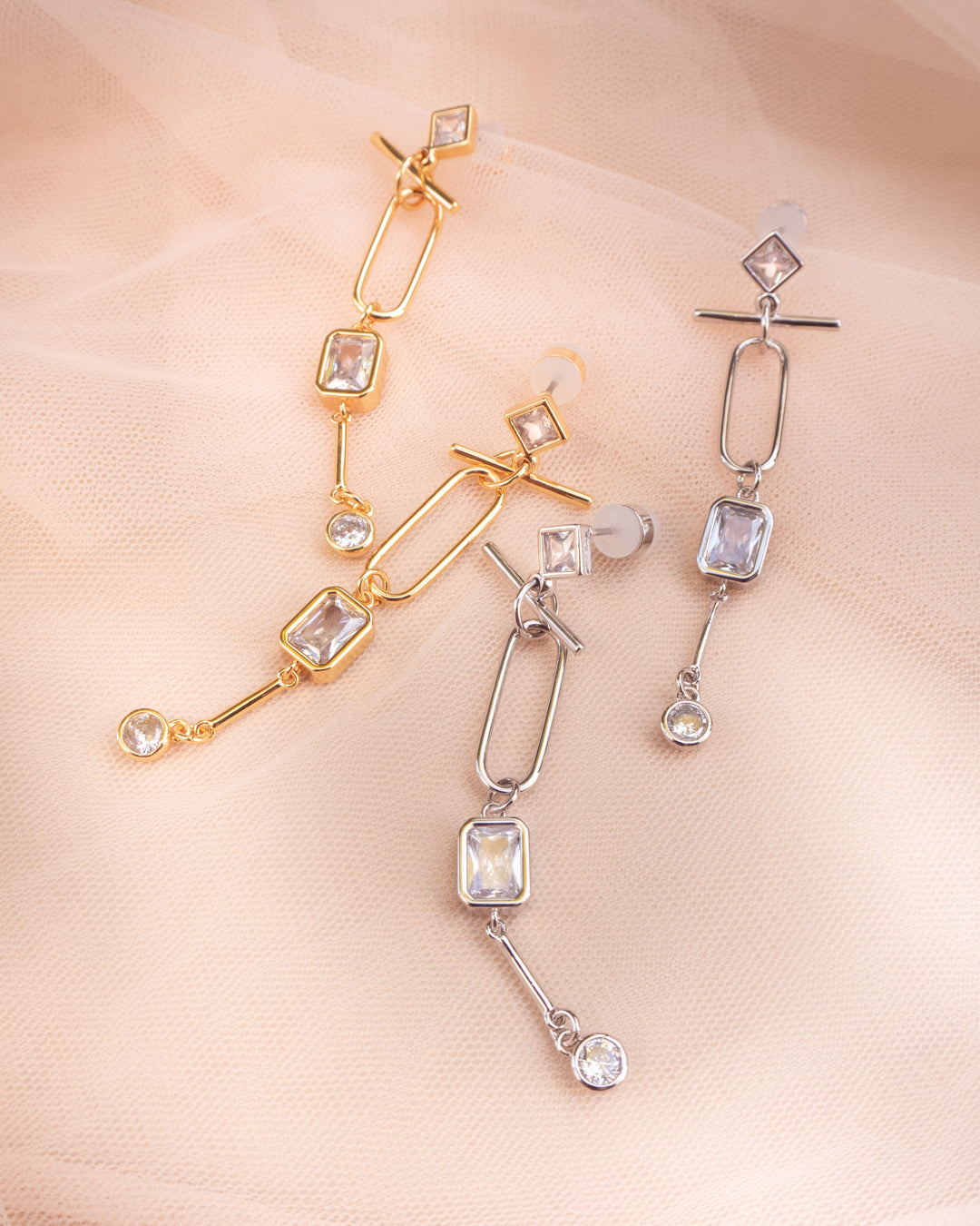 Mixte Drop Statement Earrings - Silver — detail view