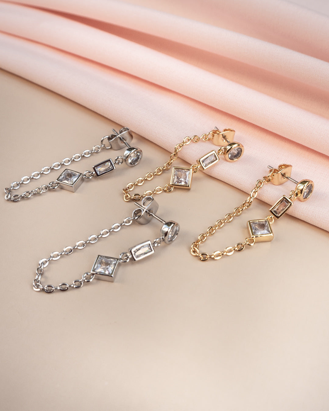 Mixte Chain Studs - Gold — alternate angle