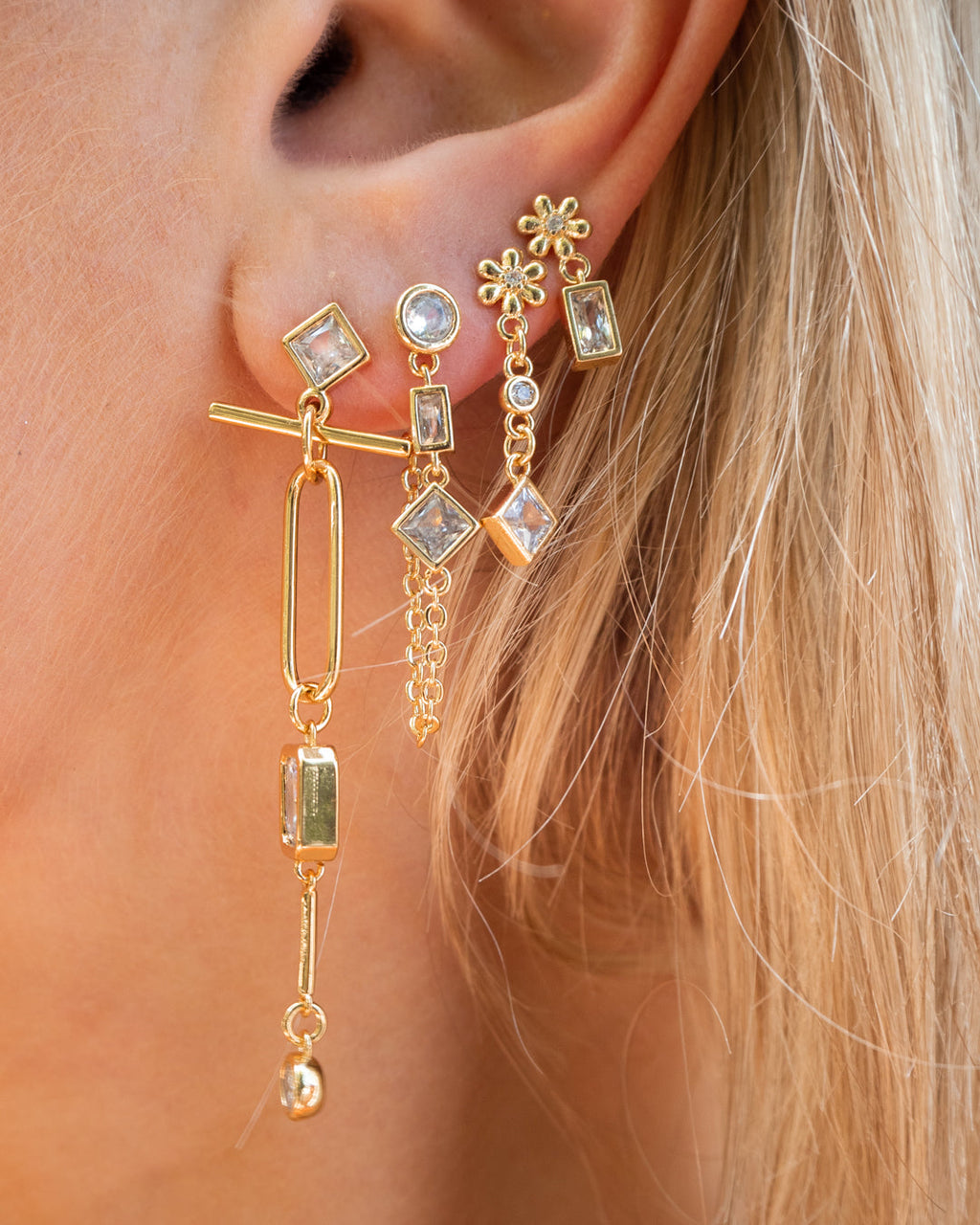 Daisy Chain Studs Set - Gold — alternate view 2
