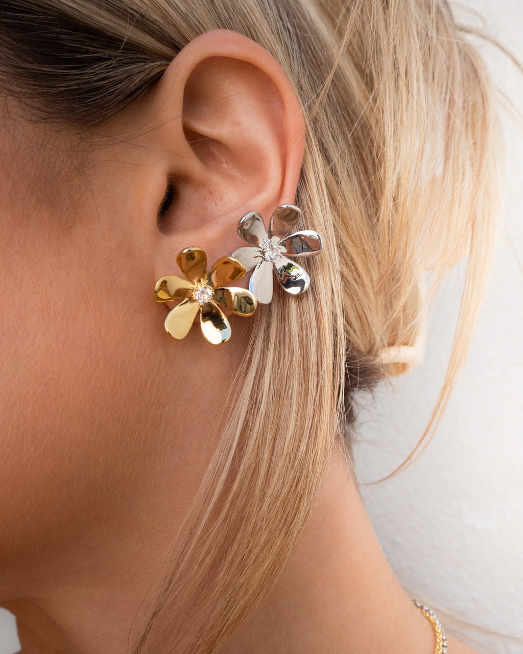 Daisy Statement Studs - Silver - Earrings — alternate view
