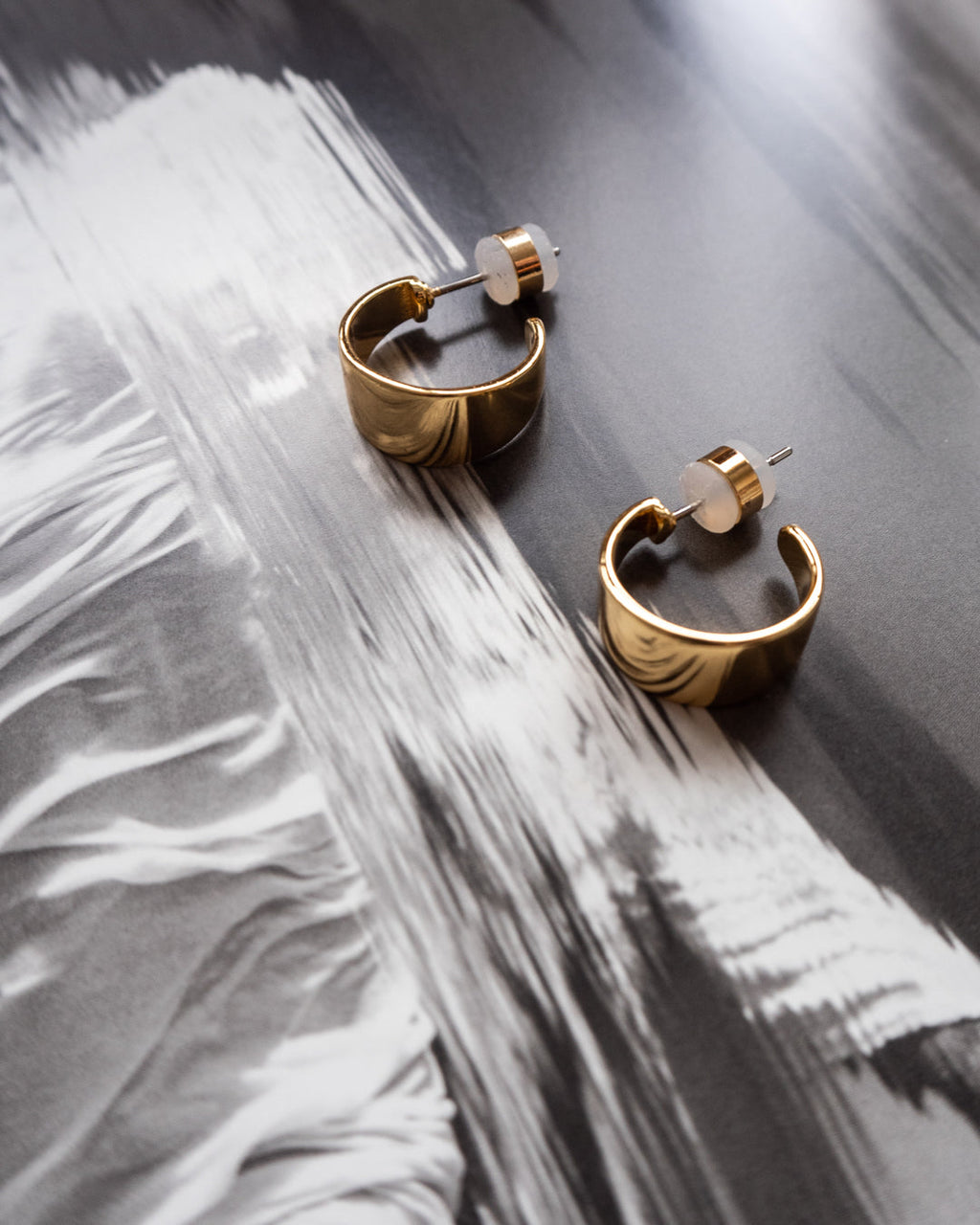 Baby Margot Hoops - Gold — alternate angle