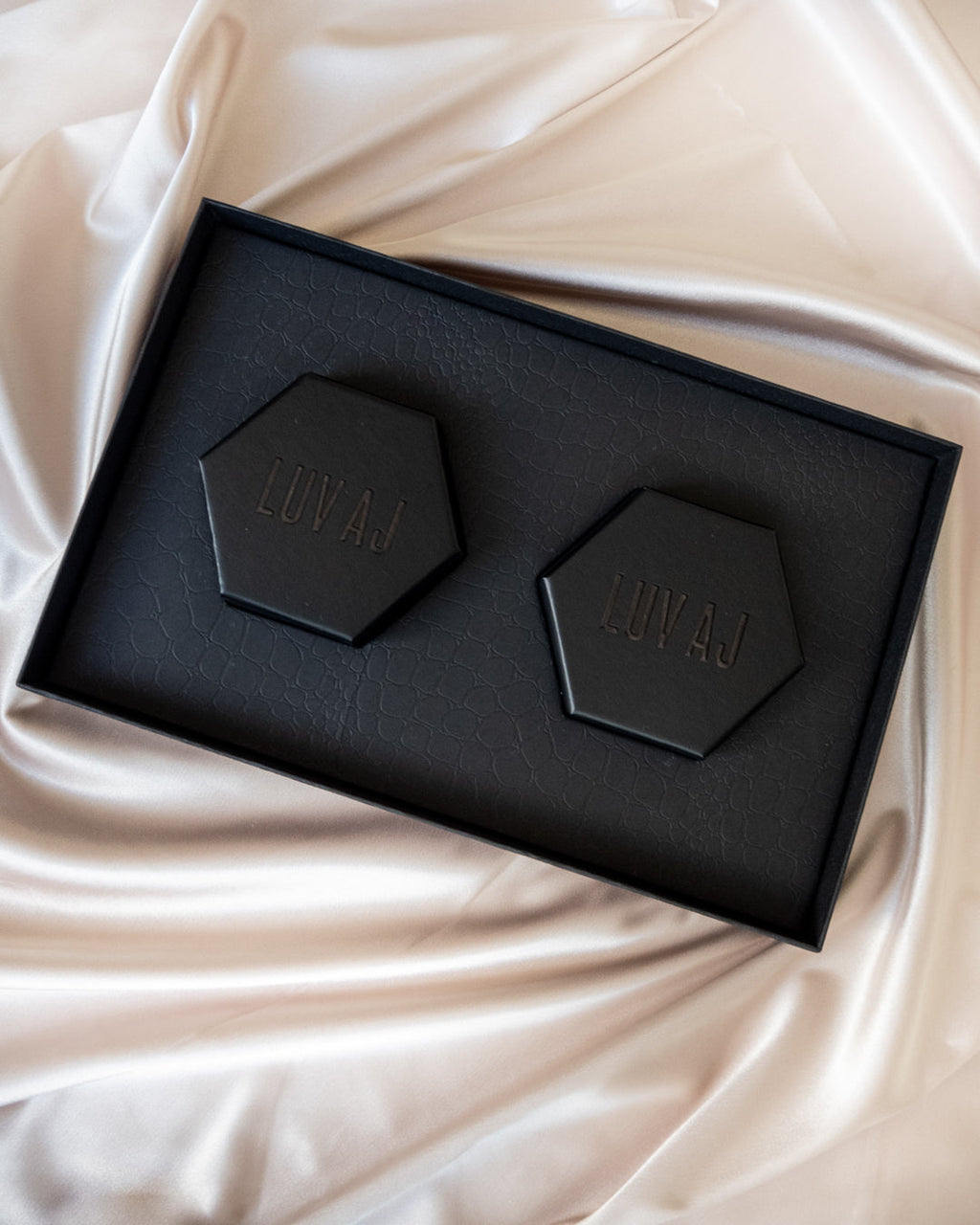 Gift Wrapping — alternate view
