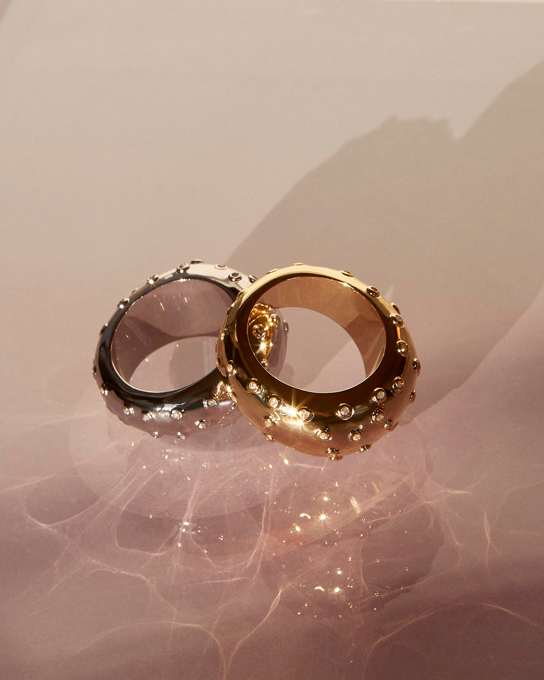 Pavé Molten RIng in Gold — detail view 2