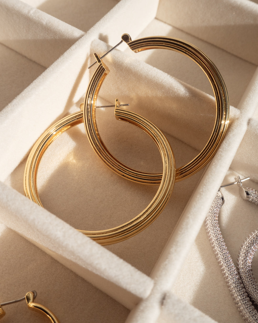 XL Cher Hoops - Gold — alternate view
