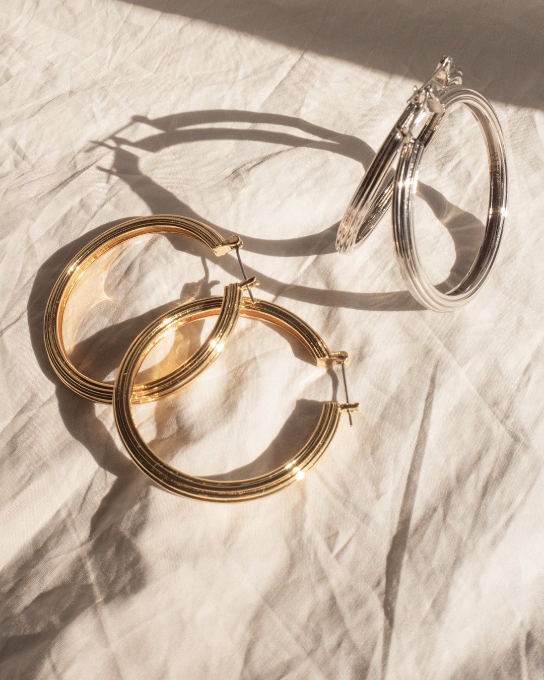 XL Cher Hoops - Gold — alternate view 2