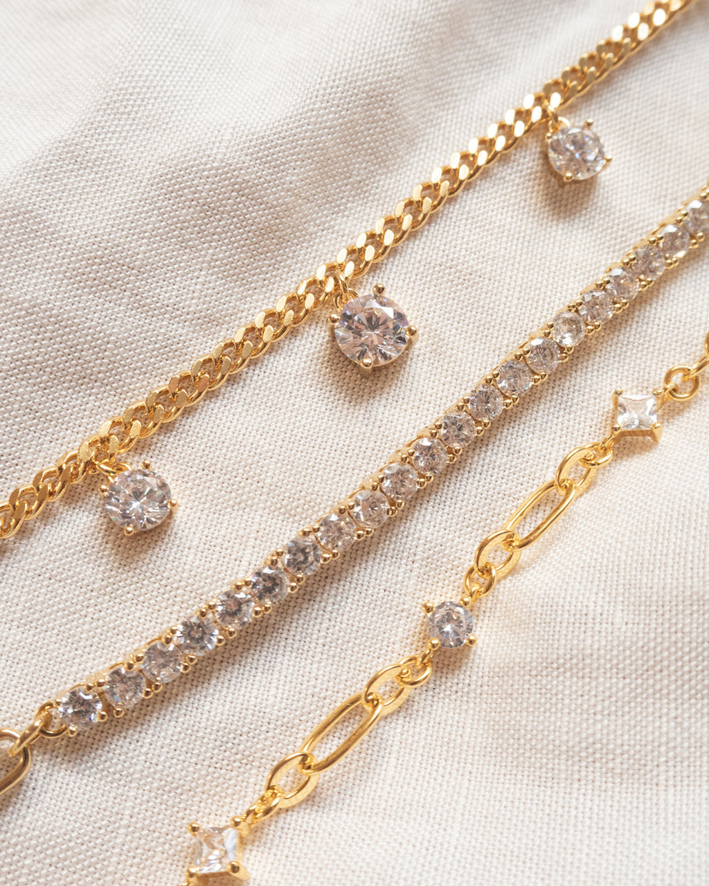 Ballier Chain Link Necklace - Gold — alternate view 2