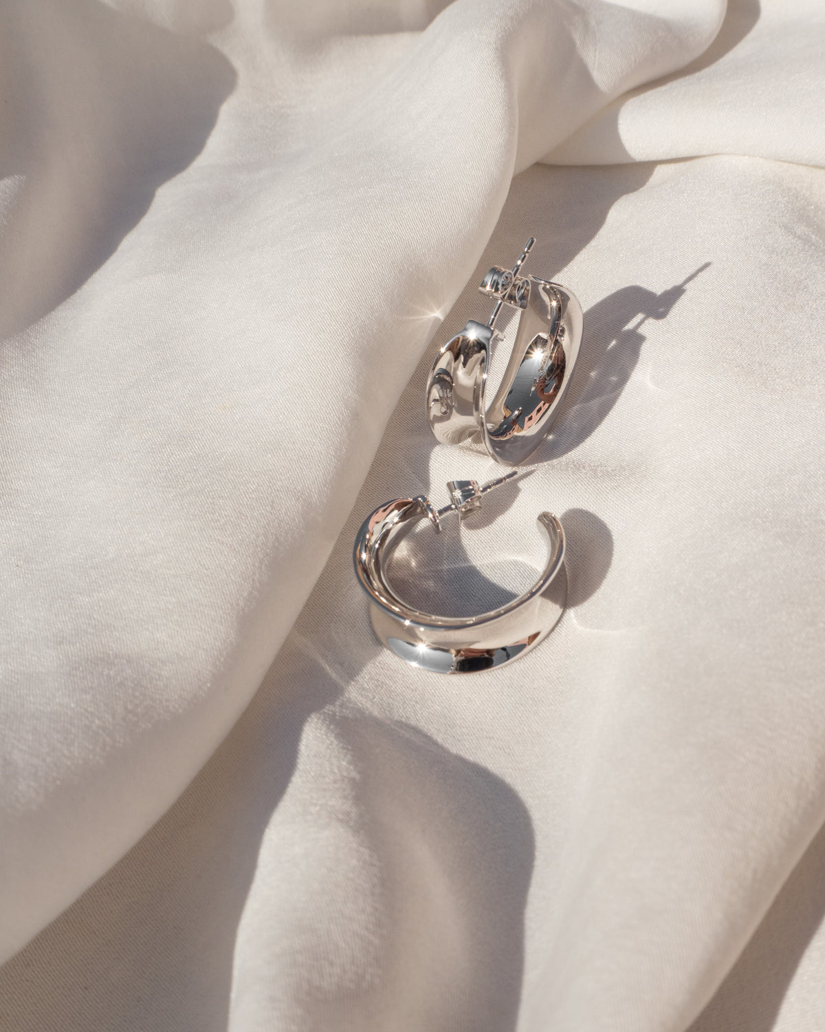 Margot Hoops- Silver — detail view
