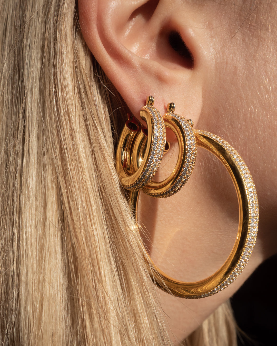 Pavé Stripe Amalfi Hoops - Gold — alternate view