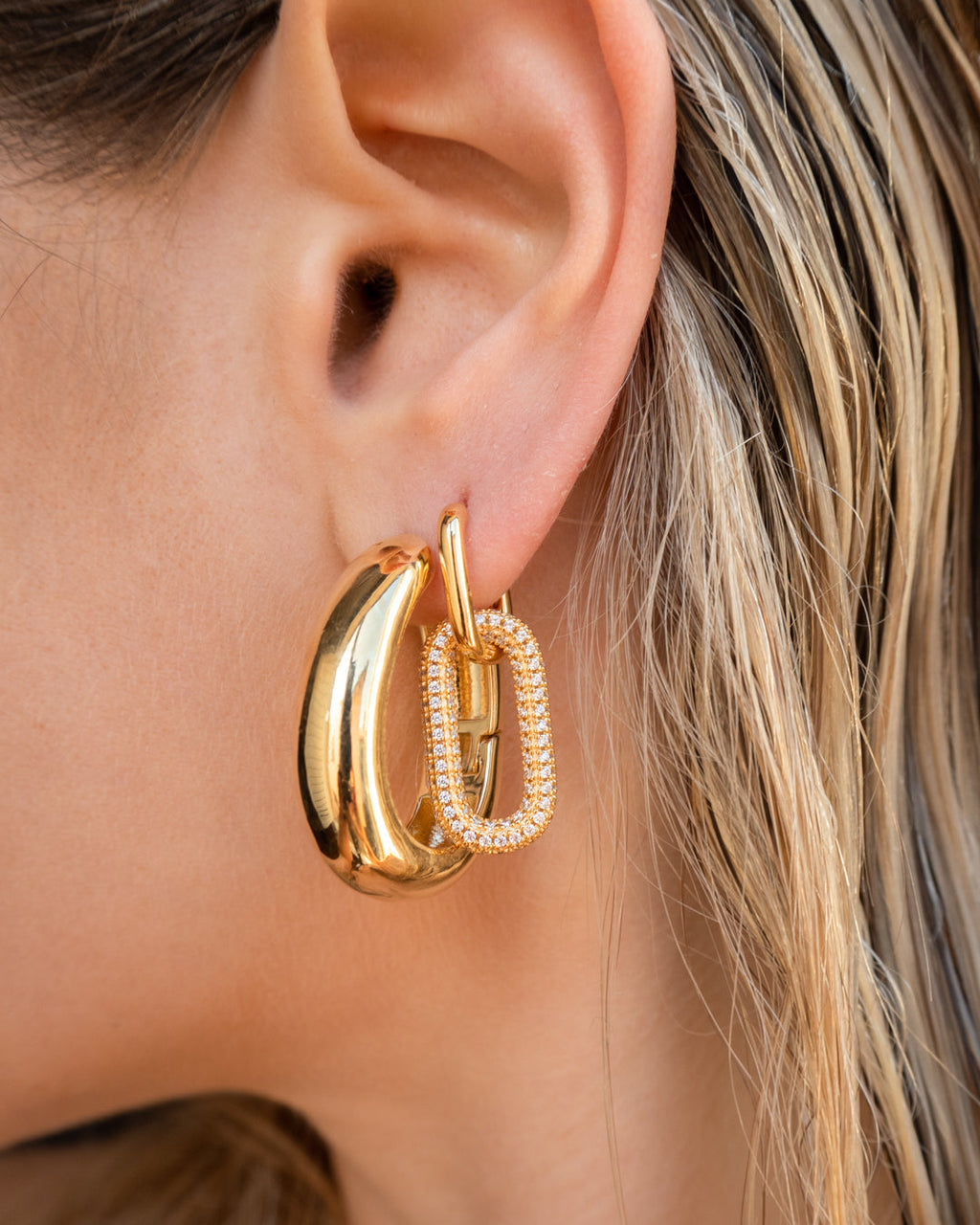 Pavé Simone Loop Hoops - Gold — another angle