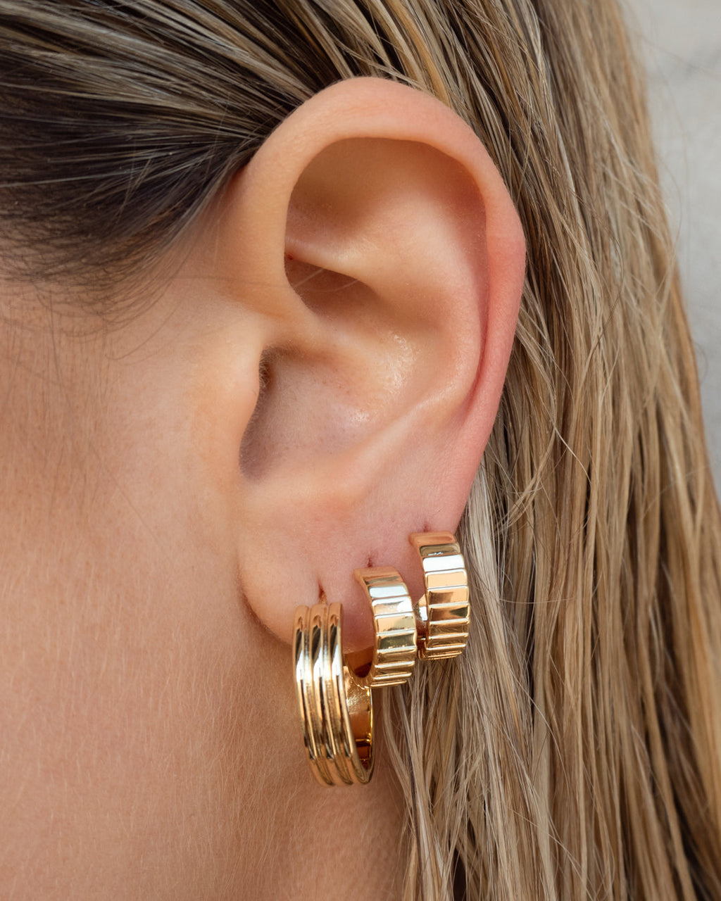 Charlotte Hoops - Gold — detail view