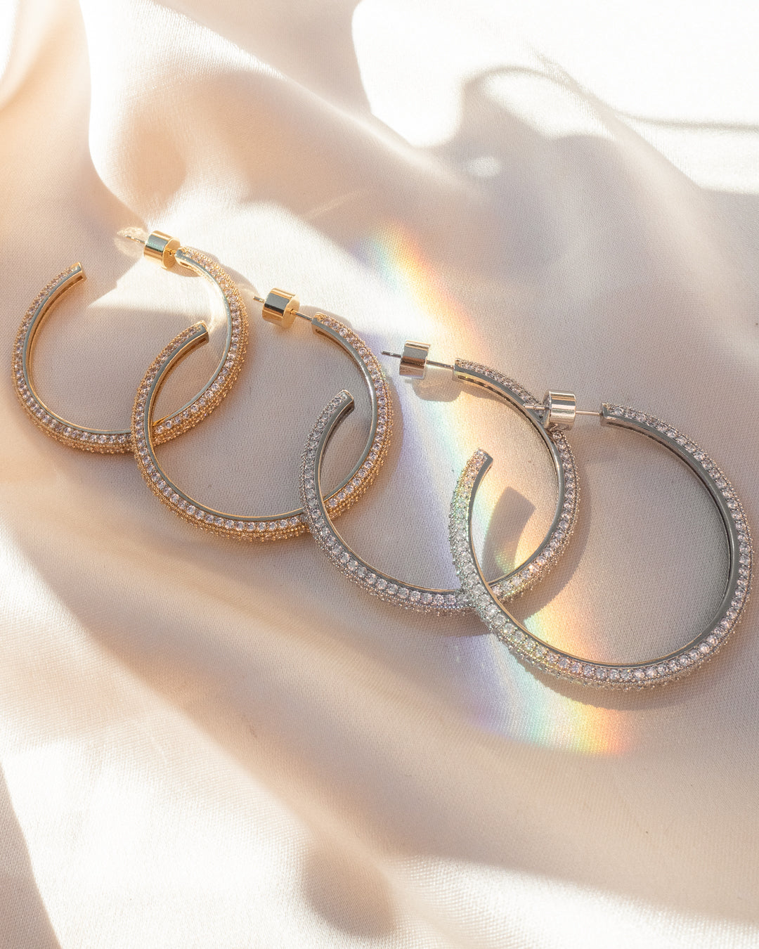 Pavé Josephine Hoops - Gold — alternate view 2 2