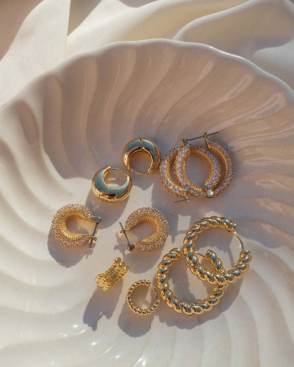 Pavé Giselle Hoops - Gold — detail view 2