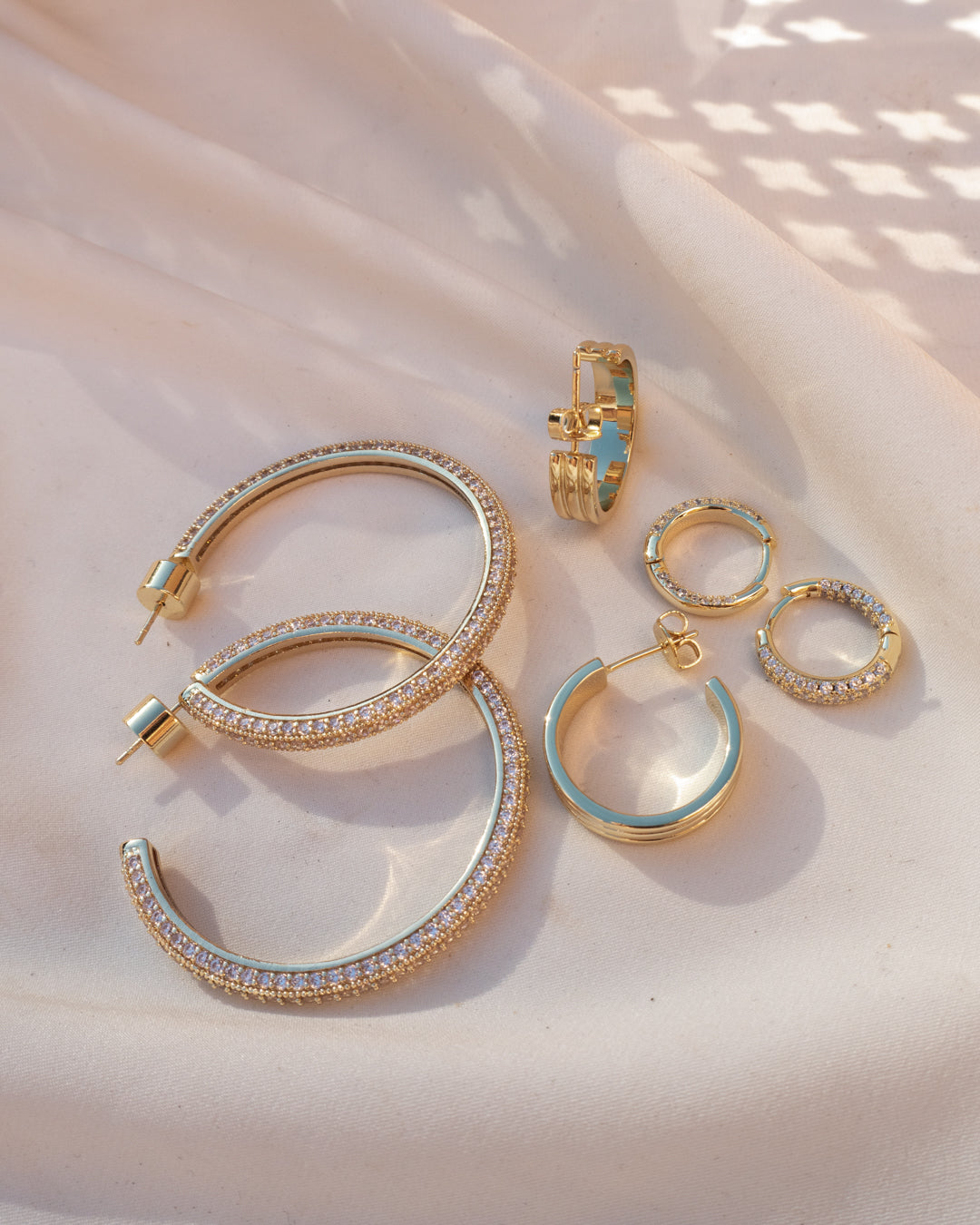 Pavé Josephine Hoops - Gold — alternate view 3