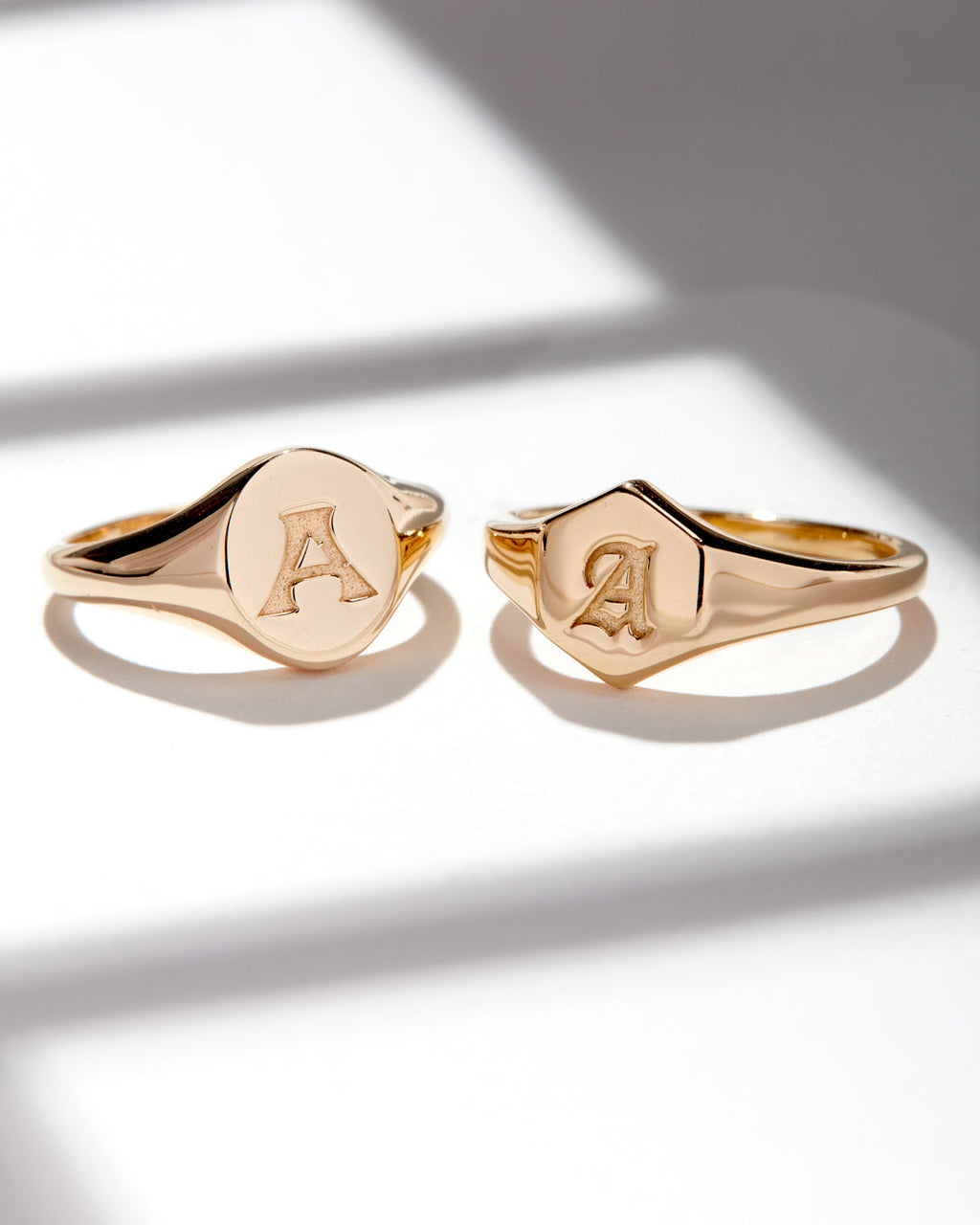 Oval Signet Ring [Vintage] — another angle 2