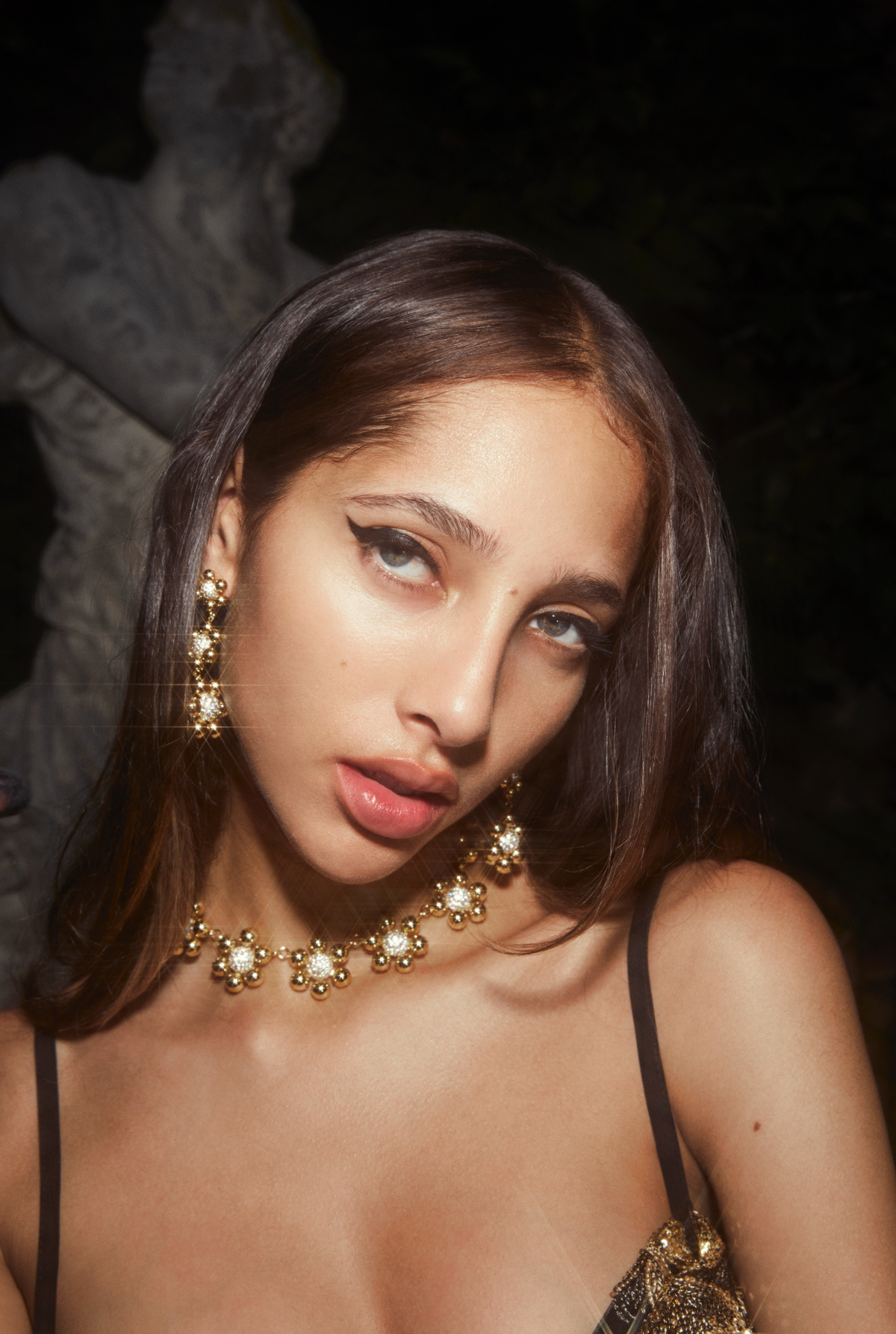 Daisy Statement Necklace - Gold — alternate view