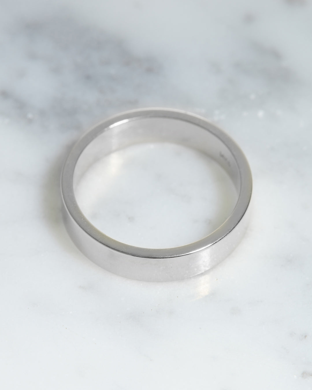 Classique Cigar Band- 4mm in Gold - Rings — alternate view 2
