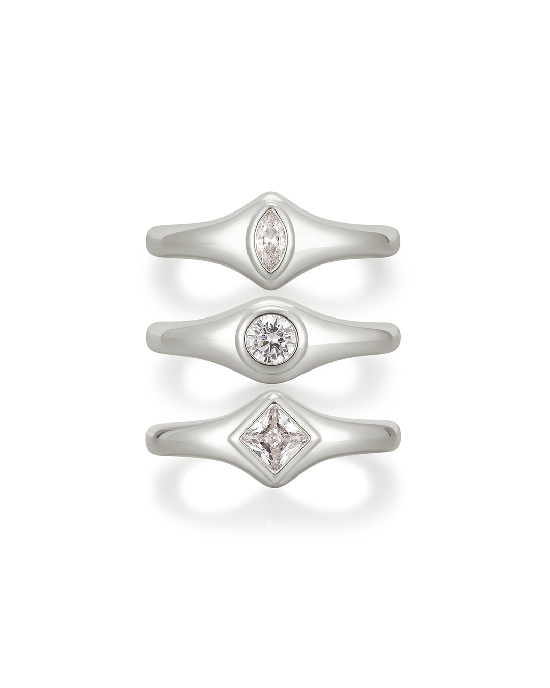 Bijoux Bezel Ring Set in Silver — another angle