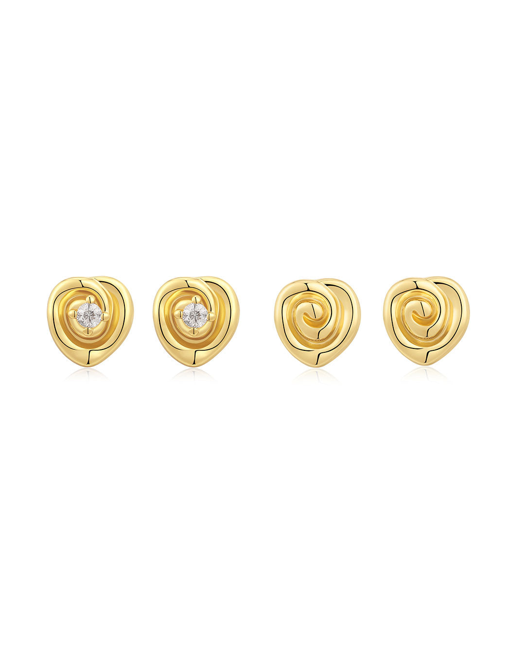 Coquille Studs Set in Gold - Earrings