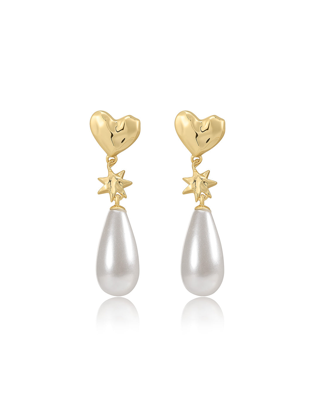 Pearl Star Studs in Gold - Earrings