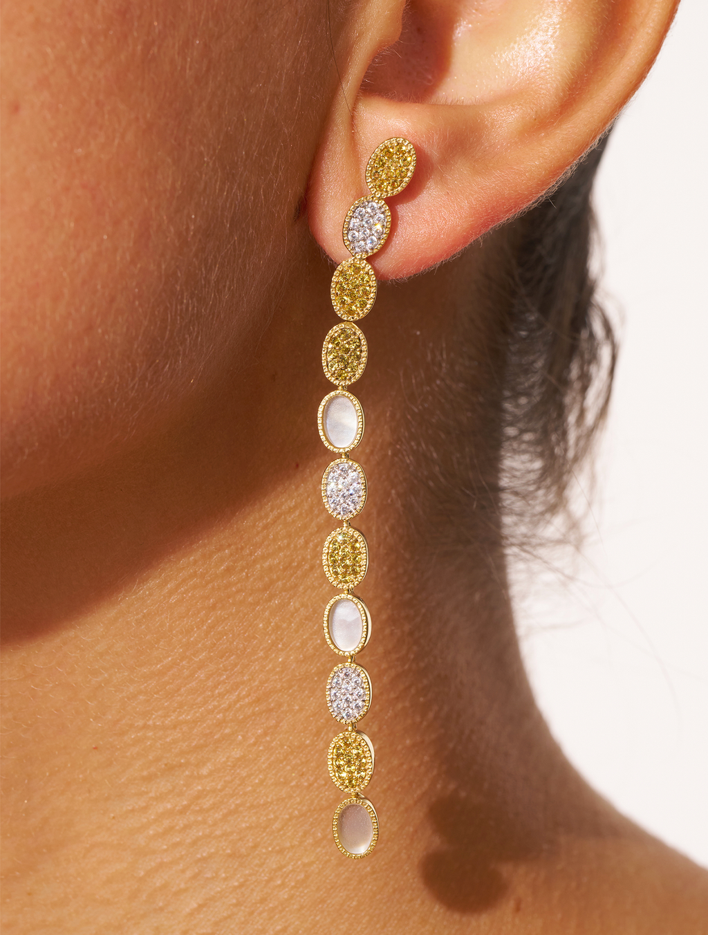 Sinaï Earrings - Mother-of-pearl - alternate view