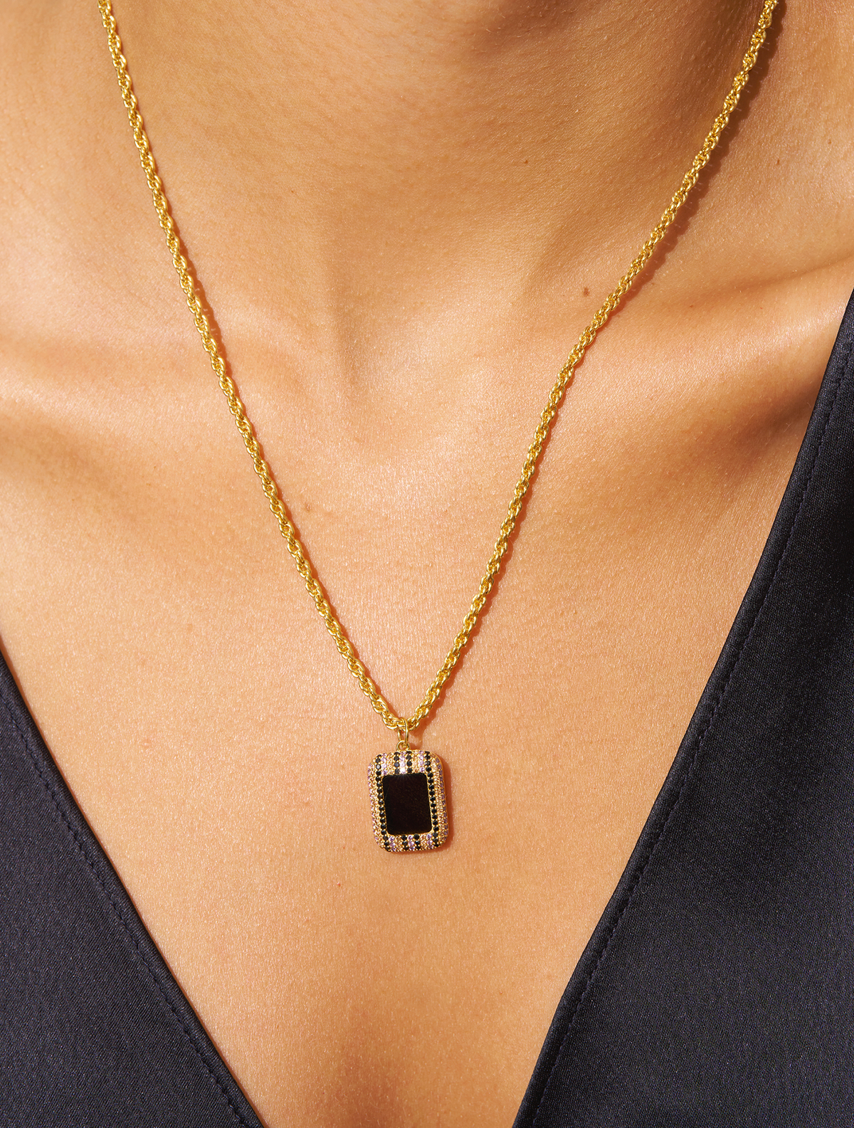 Karma Necklace - Golden Obsidienne - detail view