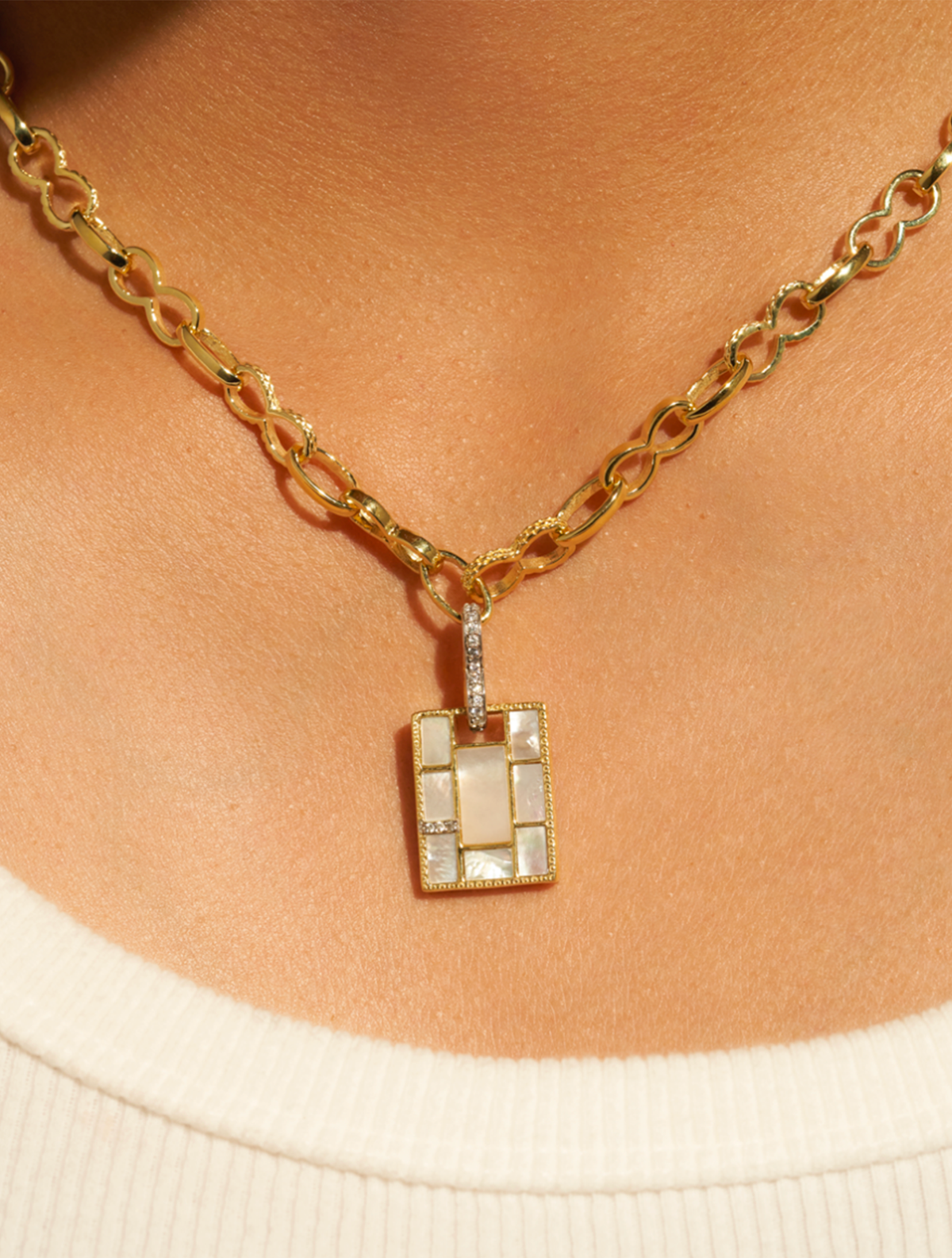 Mara Necklace - Mother-of-pearl - alternate view