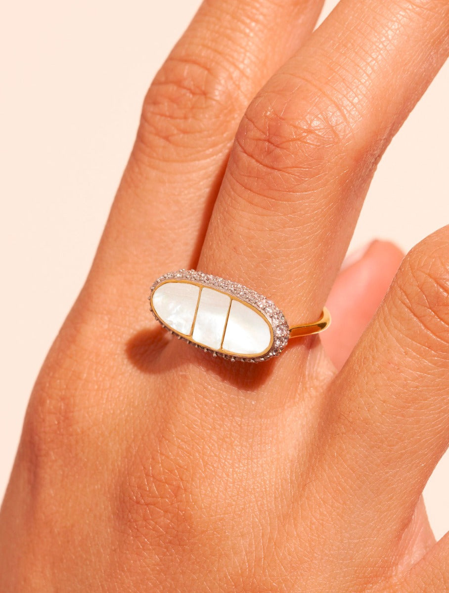 Izy Ring - 1 - Mother-of-pearl - alternate view