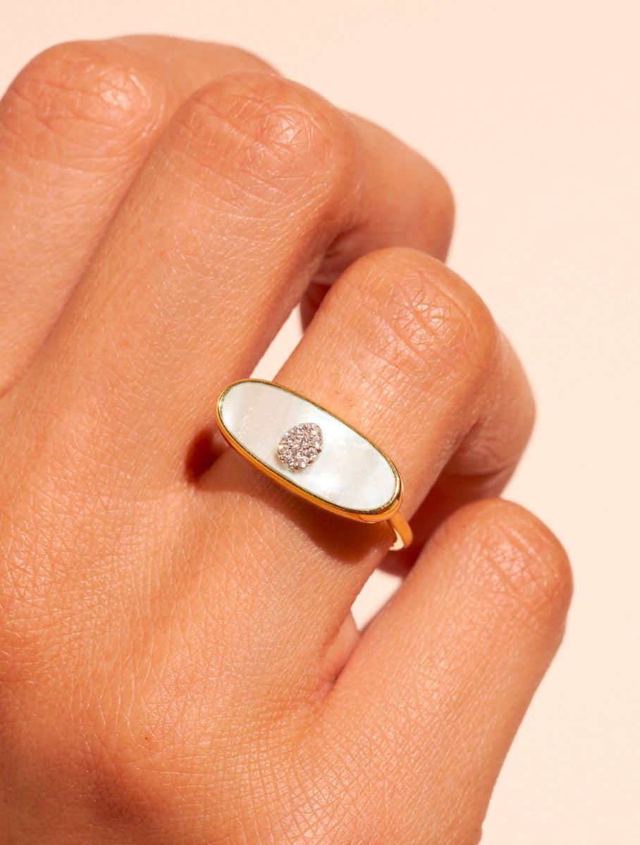 Izy Ring - 2 - Mother-of-pearl - alternate view