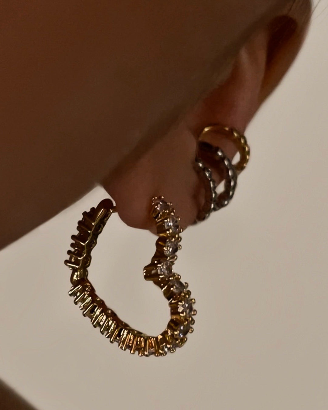 Diamond Heart Bijoux Hoops - Gold — alternate view