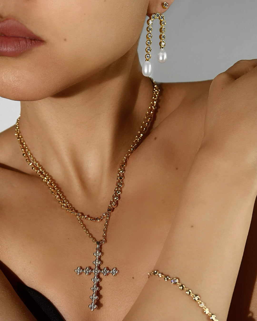 Pavé Pearl U Studs - Earrings — alternate view 2