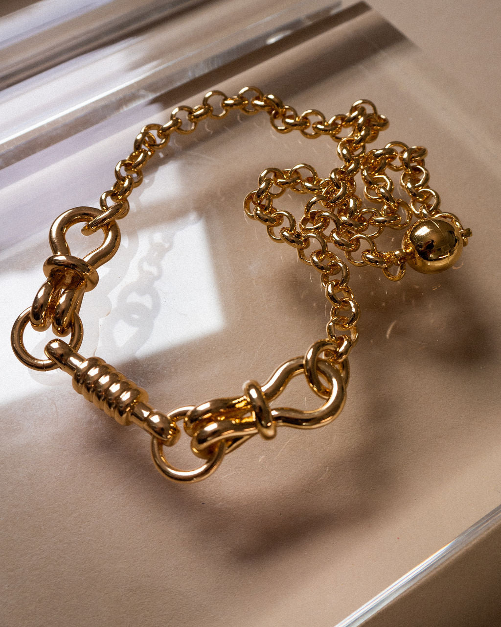 Horsebit Necklace - Gold — alternate view