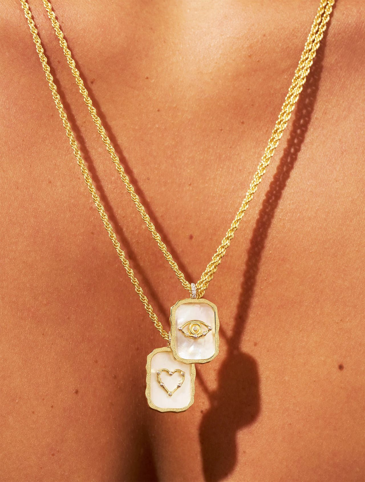 Manifeste Necklace - Coeur - detail view