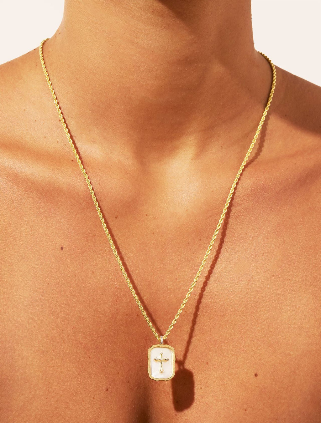 Manifeste Necklace - Cross - detail view
