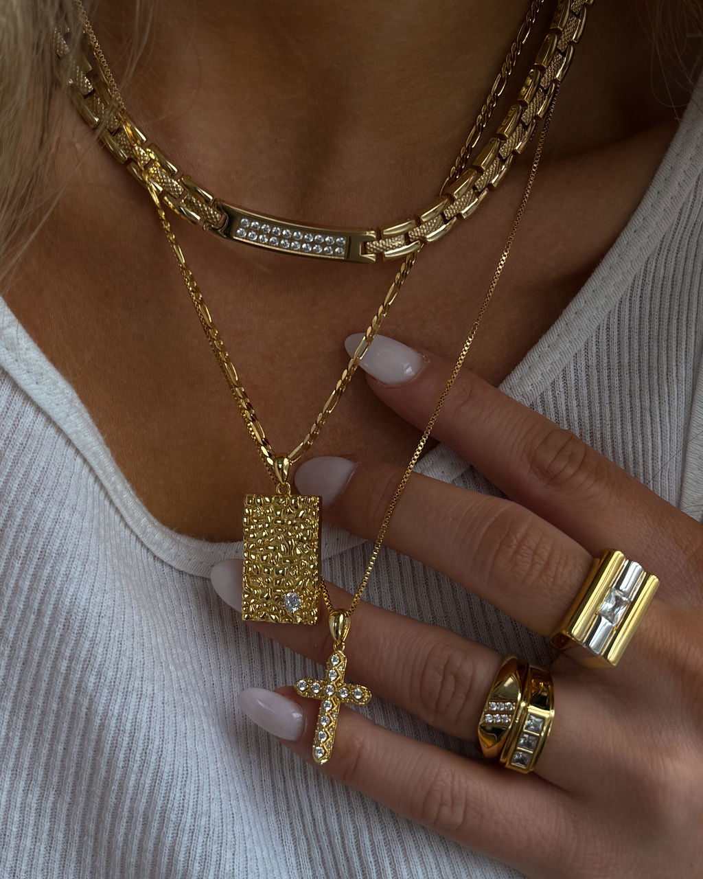 Coco Cross Necklace - Gold — alternate view 2