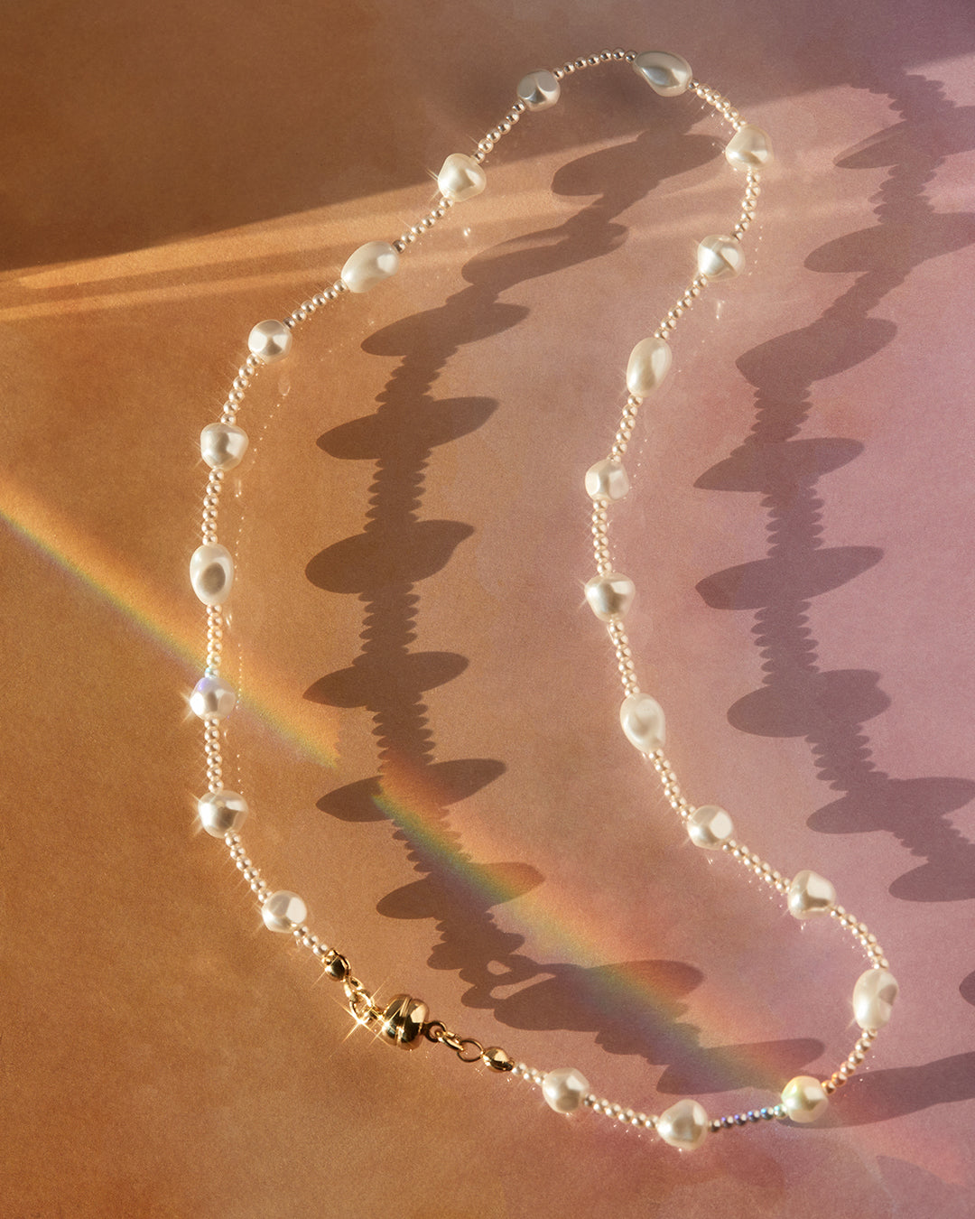 Pearl Stud Necklace in White Gold — detail view