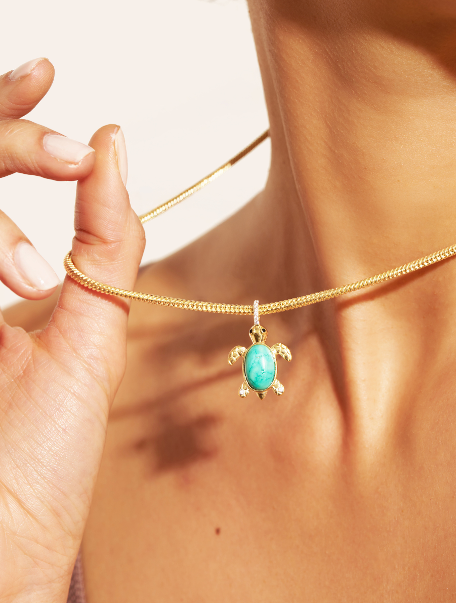 Toteme Pendant - Tortue - alternate view